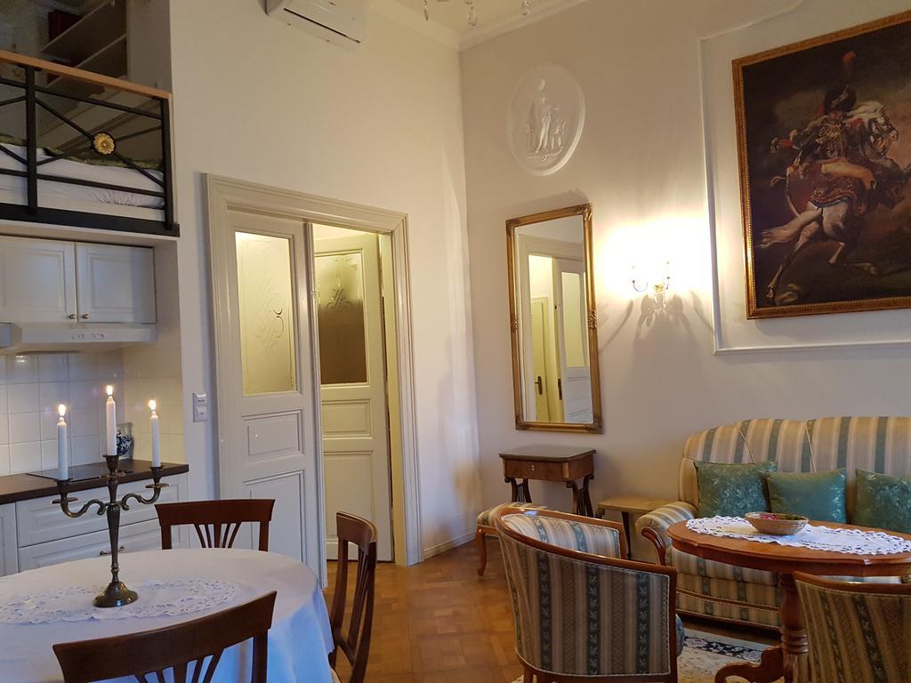 Charles Apartment ปราก ภายนอก รูปภาพ