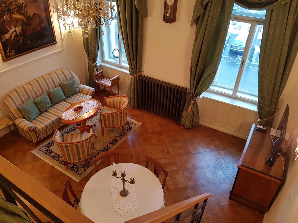Charles Apartment ปราก ภายนอก รูปภาพ