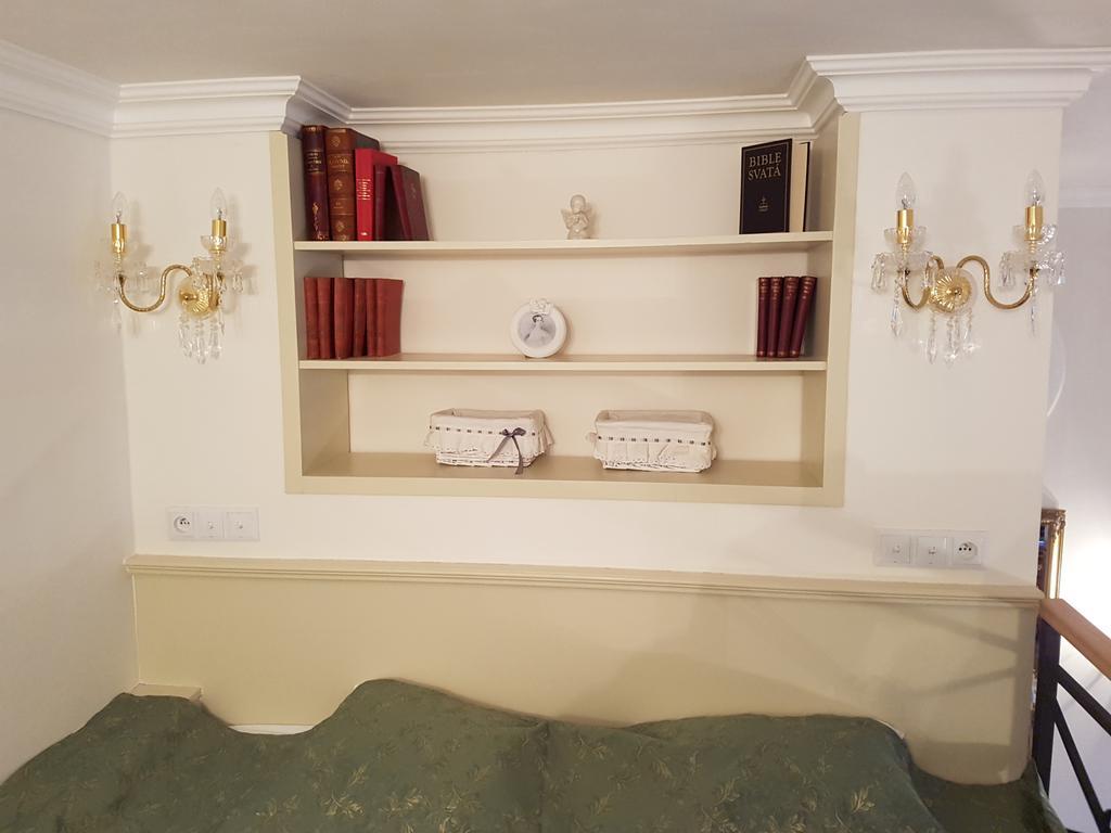 Charles Apartment ปราก ภายนอก รูปภาพ