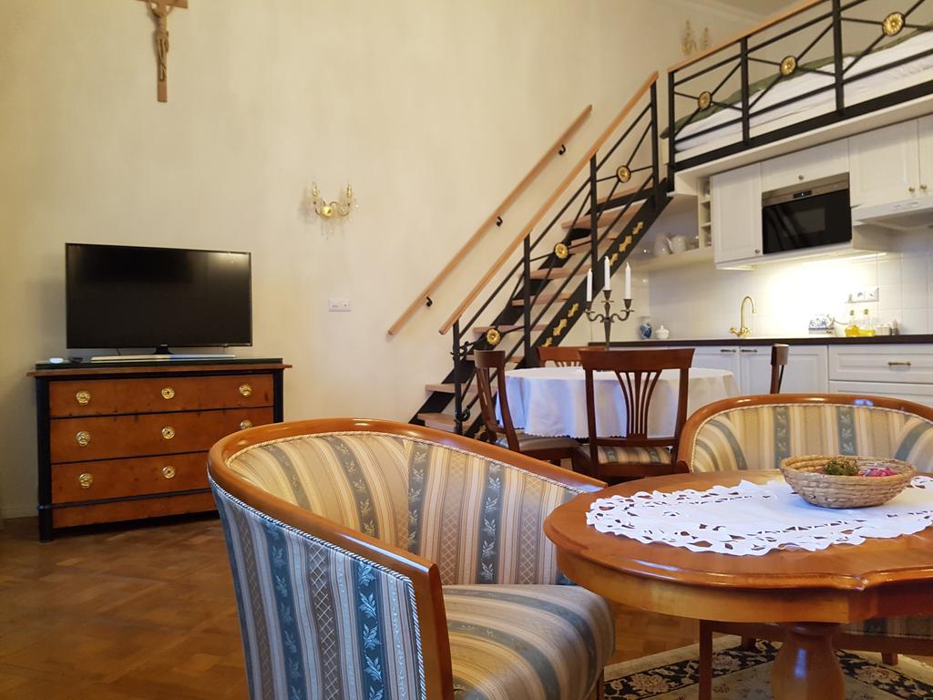 Charles Apartment ปราก ภายนอก รูปภาพ