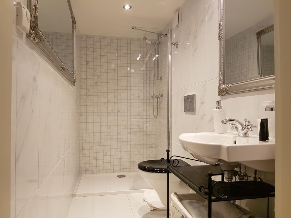 Charles Apartment ปราก ภายนอก รูปภาพ