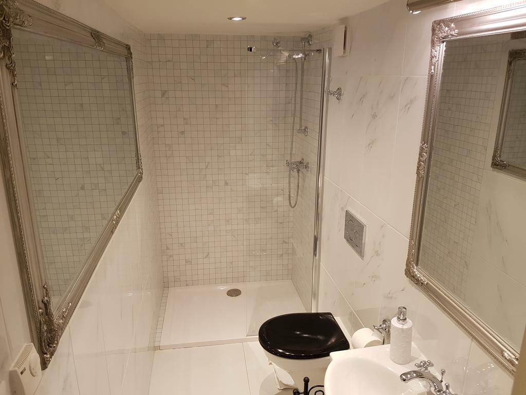 Charles Apartment ปราก ภายนอก รูปภาพ