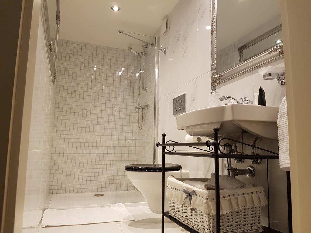 Charles Apartment ปราก ภายนอก รูปภาพ